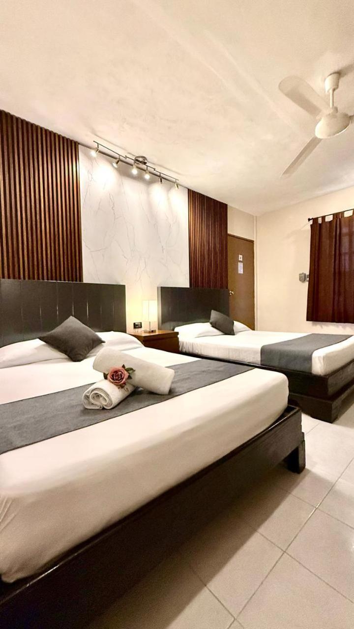 Hotel Baroni Progreso  Extérieur photo